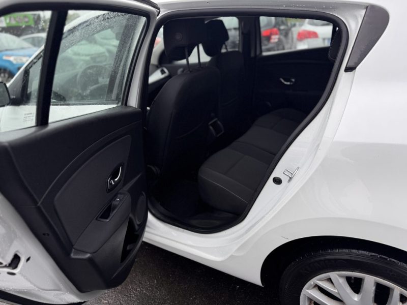 RENAULT MEGANE III TCE 115CH ENERGY LIFE 