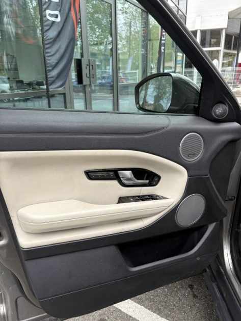 LAND ROVER Range Rover Evoque I Phase 2 HSE Dynamic 2.0 TD4 180 ch 4WD Boîte Auto 9 rapports
