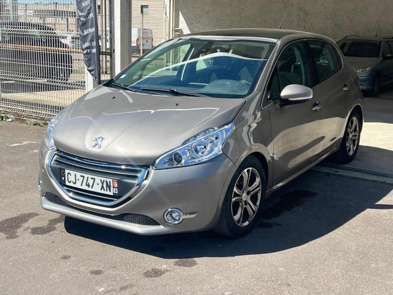 PEUGEOT 208 FELINE EXPORT PRO