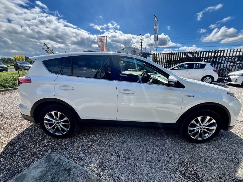TOYOTA RAV4 197 HYBRIDE LOUNGE 2WD CVT 2018