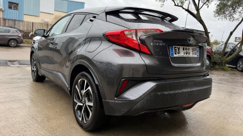 TOYOTA C-HR 122h Graphic  2018