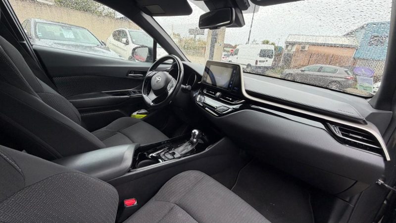 TOYOTA C-HR 122h Graphic  2018