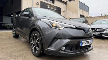 TOYOTA C-HR 122h Graphic  2018
