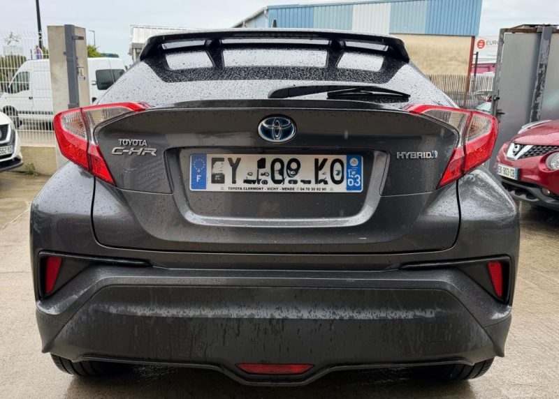 TOYOTA C-HR 122h Graphic  2018