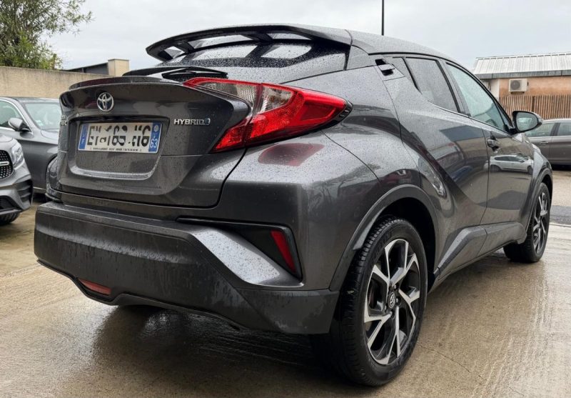 TOYOTA C-HR 122h Graphic  2018
