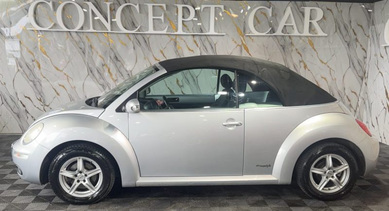 VOLKSWAGEN NEW BEETLE 1.6 1.6 2010 - 64 200Kms - Premier Main - Distrib ok - Suivit VOLKSWAGEN