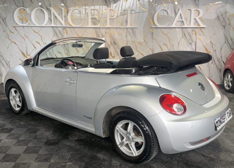 VOLKSWAGEN NEW BEETLE 1.6 1.6 2010 - 83 025Kms - Premier Main - Distrib ok - Suivit VOLKSWAGEN