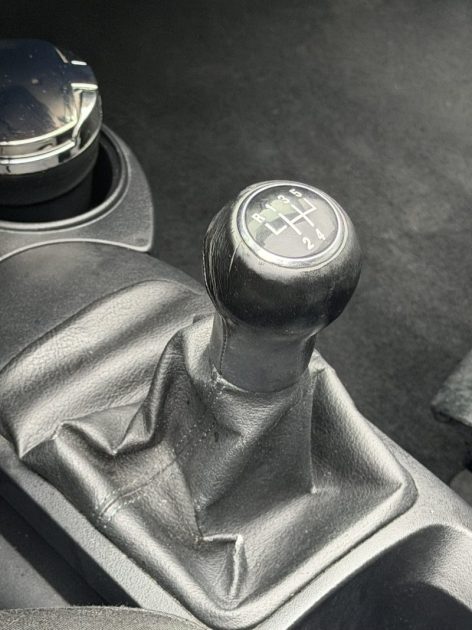 VOLKSWAGEN NEW BEETLE 1.6 1.6 2010 - 83 025Kms - Premier Main - Distrib ok - Suivit VOLKSWAGEN