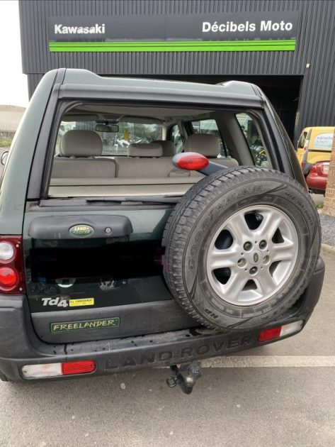 LANDROVER FREELANDER 2 LITRES 112 CV  BOITE AUTO 2002
