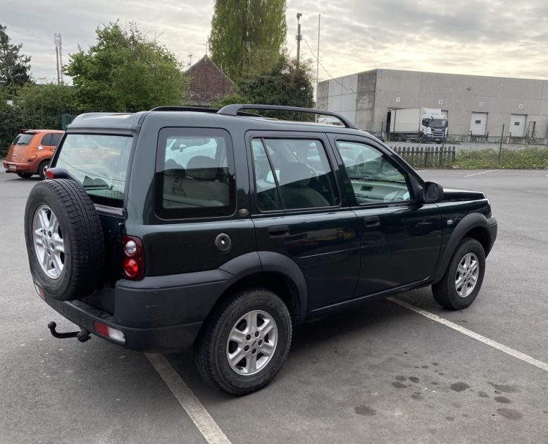 LANDROVER FREELANDER 2 LITRES 112 CV  BOITE AUTO 2002