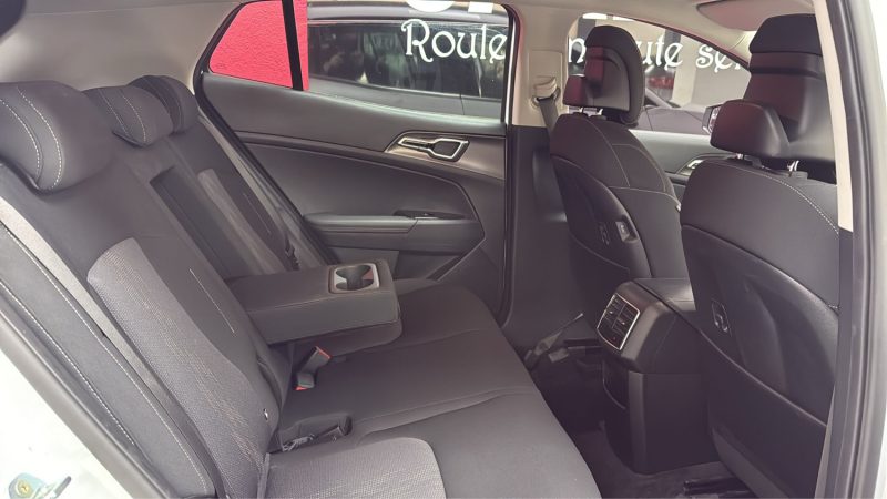 KIA SPORTAGE 1.6 HYBRIDE ESSENCE HEV 230cv ACTIVE/1 ERE MAIN/TVA RECUPERABLE