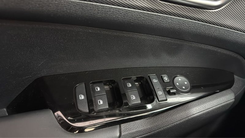 KIA SPORTAGE 1.6 HYBRIDE ESSENCE HEV 230cv ACTIVE/1 ERE MAIN/TVA RECUPERABLE