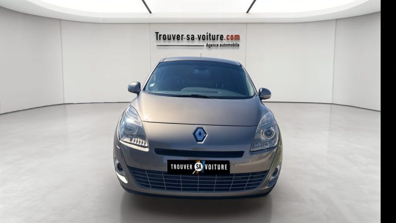 RENAULT SCENICIII GRAND 2.0 DCI 160ch DYNAMIQUE 5P 2010