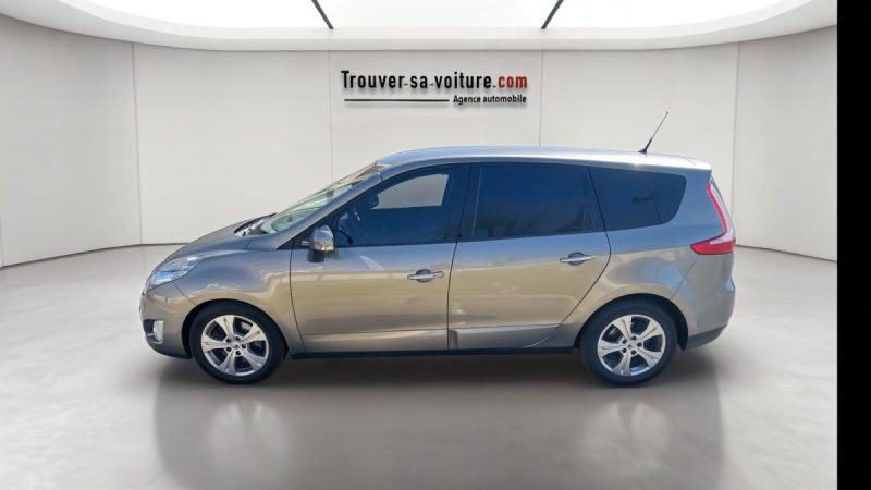 RENAULT SCENICIII GRAND 2.0 DCI 160ch DYNAMIQUE 5P 2010
