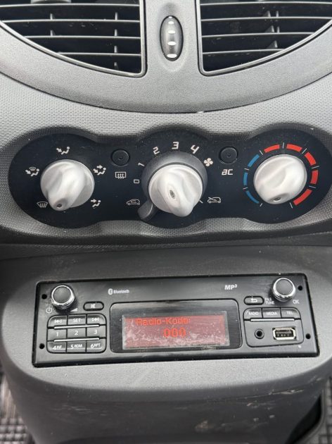RENAULT TWINGO 1.2 2013 - 49 029Kms - Distrib ok - Premier Main - Suivit Renault