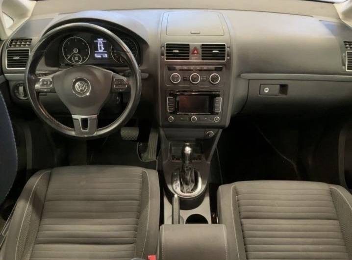 VOLKSWAGEN TOURAN 1.6 TDI 105 CONFORTLINE DSG 
