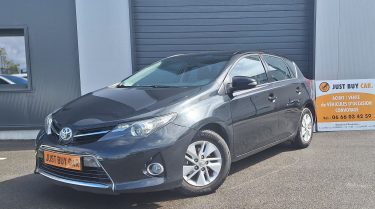 TOYOTA AURIS HSD 136H DYNAMIC 2015