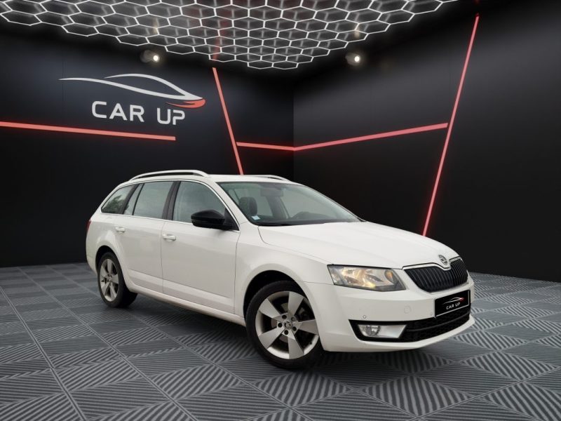 SKODA OCTAVIA 1.6 TDI 105 cv Green Tec Elegance / DSG7