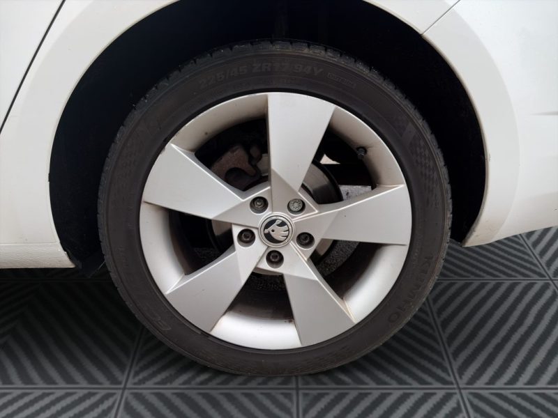 SKODA OCTAVIA 1.6 TDI 105 cv Green Tec Elegance / DSG7