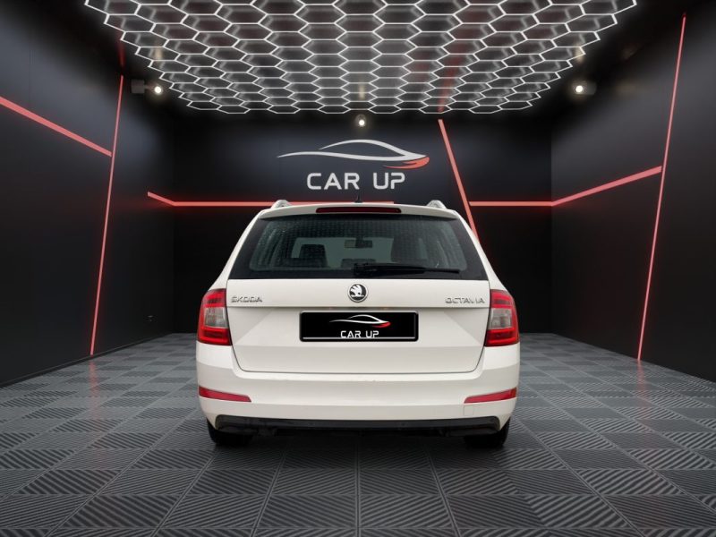 SKODA OCTAVIA 1.6 TDI 105 cv Green Tec Elegance / DSG7