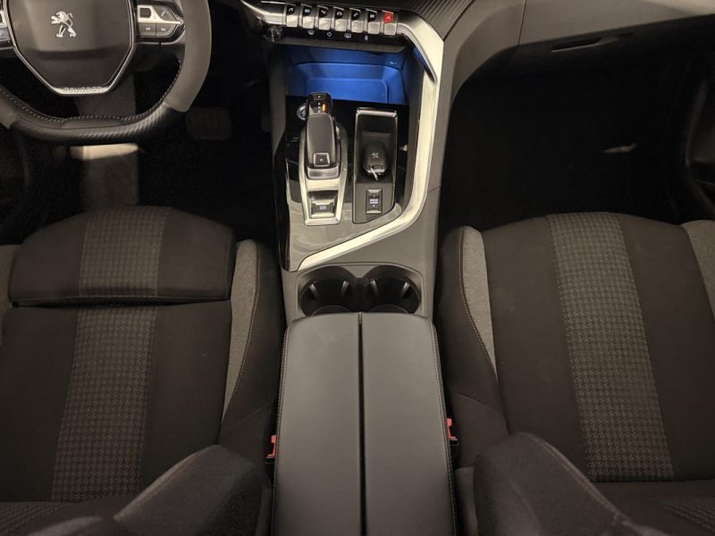 PEUGEOT 5008 ALLURE - 1.5 L HDi - 131 ch - CARPLAY - 7 PLACES