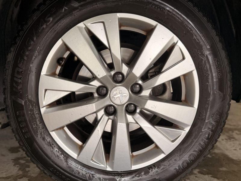 PEUGEOT 5008 ALLURE - 1.5 L HDi - 131 ch - CARPLAY - 7 PLACES