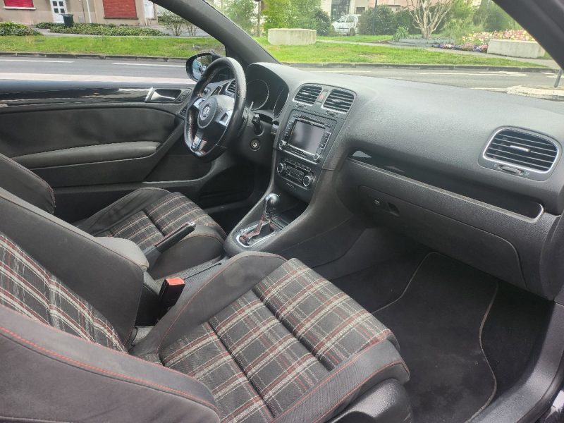 VOLKSWAGEN GOLF VI GTI