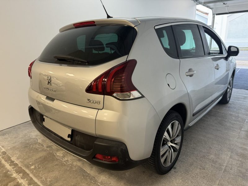 PEUGEOT 3008 HDI 120 CROSSWAY 2015