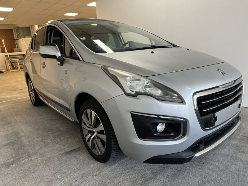 PEUGEOT 3008 HDI 120 CROSSWAY 2015