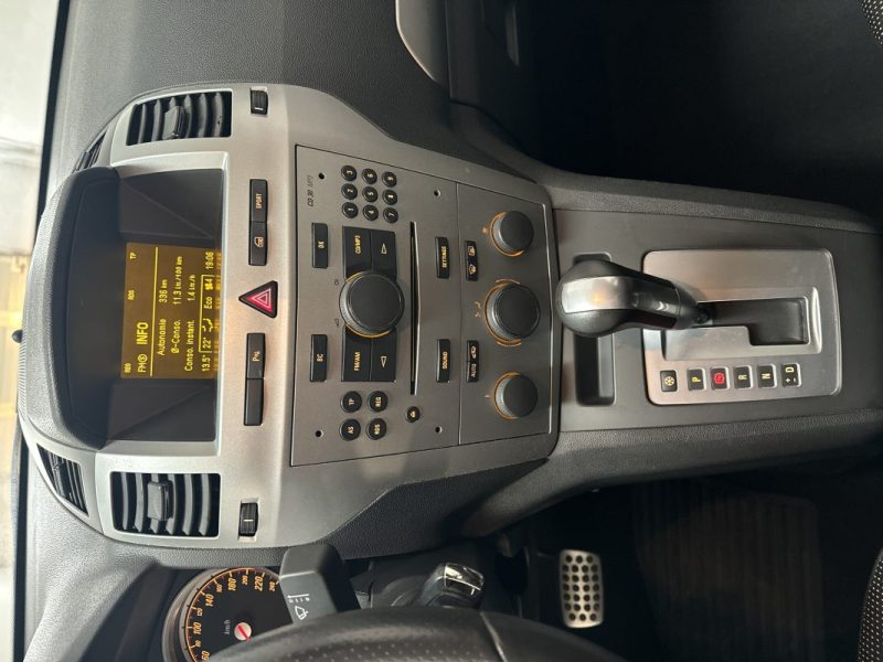 OPEL ZAFIRA 1.9 CDTI MAGNETIC BA 2008