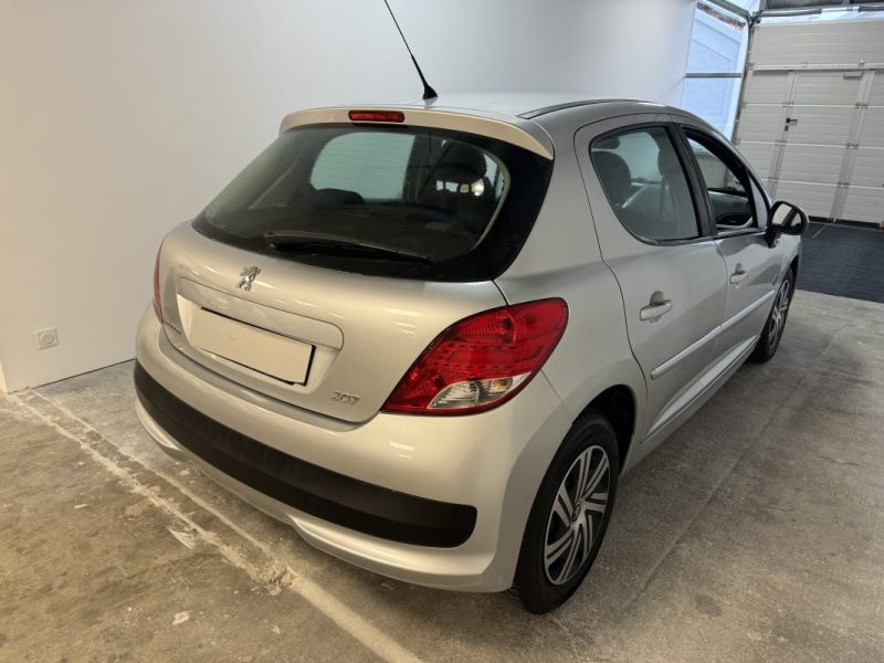 PEUGEOT 207 1.4 VTI 95  URBAN MOVE 2012