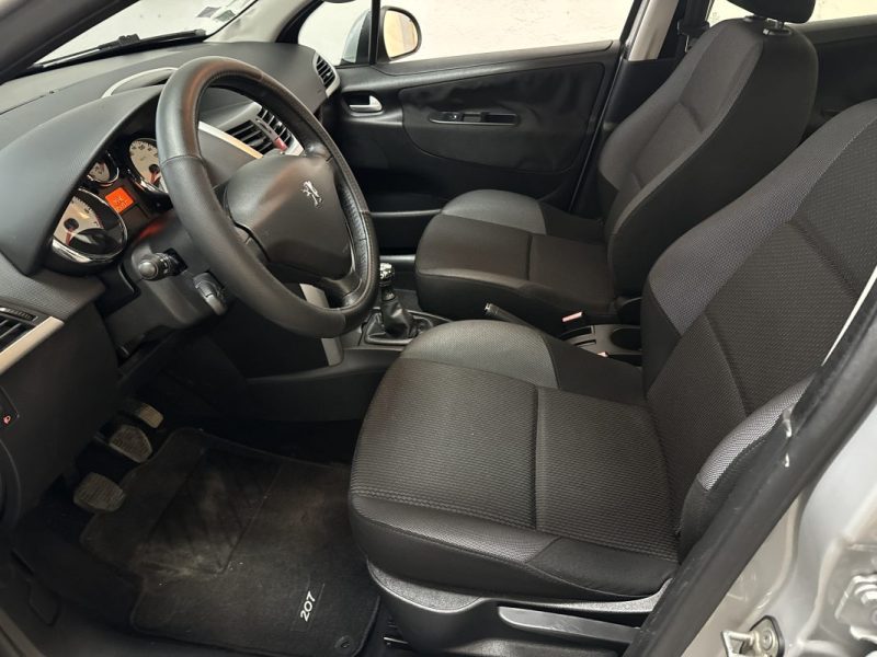 PEUGEOT 207 1.4 VTI 95  URBAN MOVE 2012