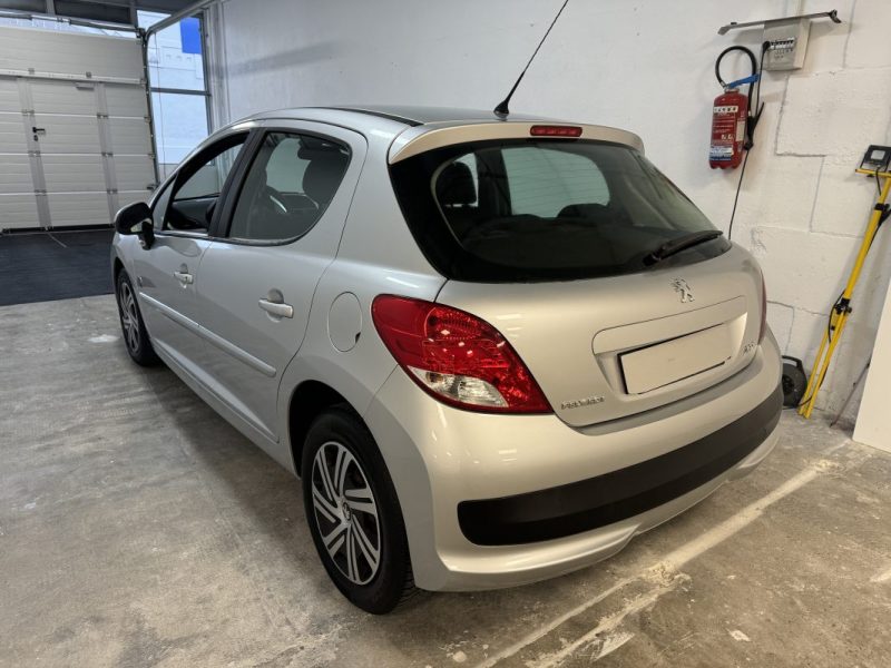 PEUGEOT 207 1.4 VTI 95  URBAN MOVE 2012