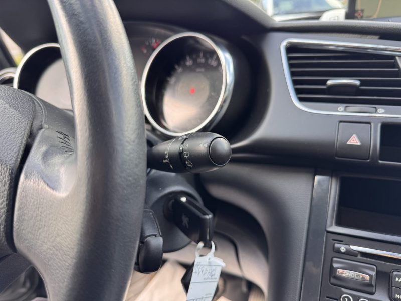 PEUGEOT 3008 1.6 HDI 112 BUSINESS  BMP6 