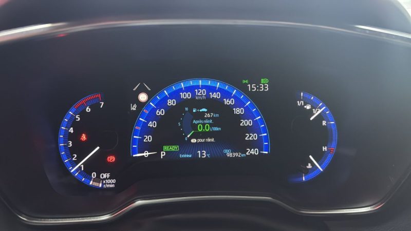 TOYOTA COROLLA BERLINE HYBRIDE 122cv DYNAMIC BUSINESS/1 ERE MAIN/TVA RECUPERABLE