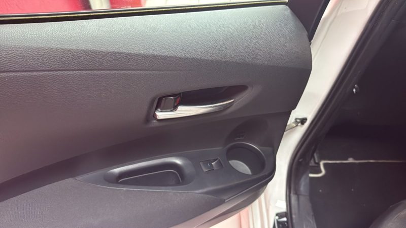 TOYOTA COROLLA BERLINE HYBRIDE 122cv DYNAMIC BUSINESS/1 ERE MAIN/TVA RECUPERABLE