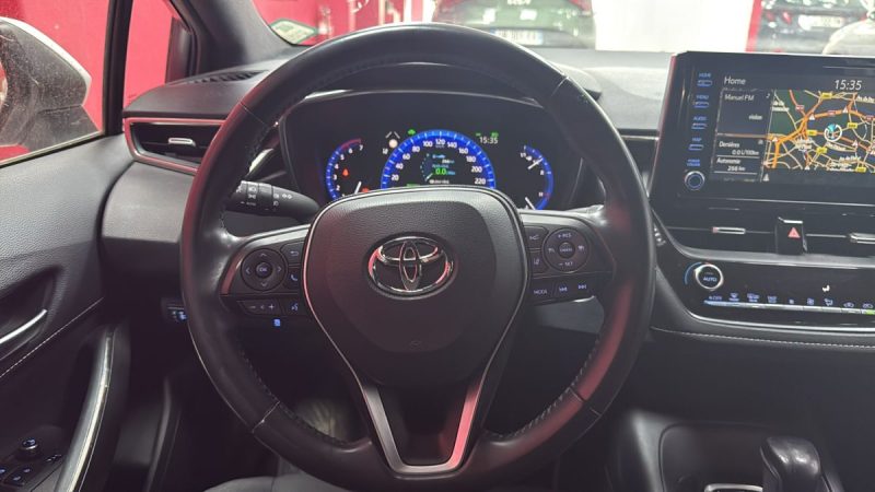 TOYOTA COROLLA BERLINE HYBRIDE 122cv DYNAMIC BUSINESS/1 ERE MAIN/TVA RECUPERABLE