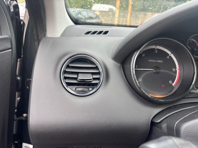 PEUGEOT 308 1.6 E-HDI 112 ACTIVE BMP6 2010