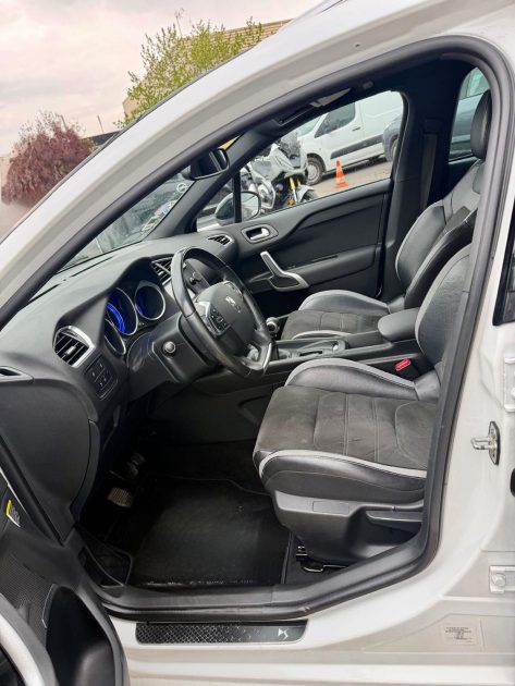 DS DS4 1.2 ESSENCE 130CH SO CHIC S&S 2017