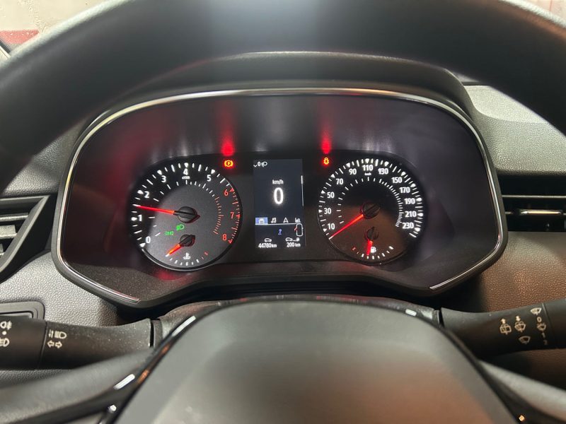 RENAULT CLIO 5 1.0 TCE 90CH 2 PLACES BUSINESS 06/2021 PRIX HT : 8325 €