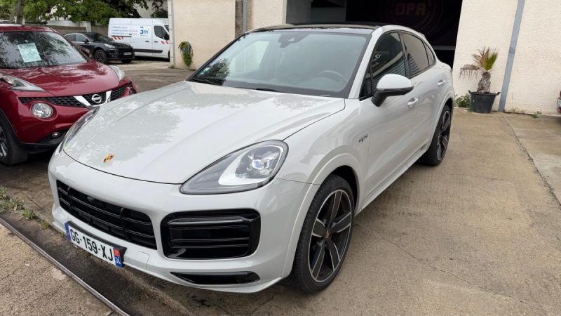 PORSCHE CAYENNE 3.0 V6 462CH E-HYBRID Edition Platinium