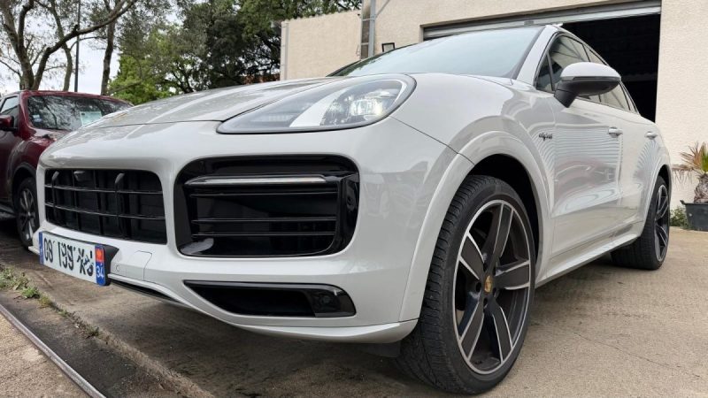 PORSCHE CAYENNE 3.0 V6 462CH E-HYBRID Edition Platinium