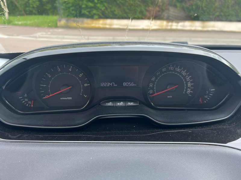 PEUGEOT 208 LIKE ACTIVE 