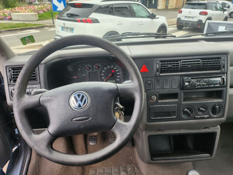 VOLKSWAGEN T4 CARAVELLE 2.5 TDI 105CH