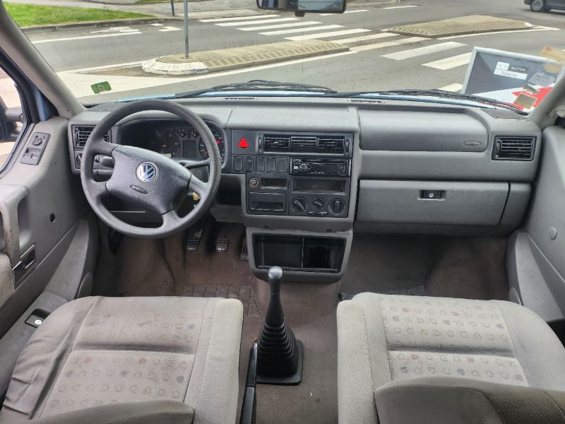 VOLKSWAGEN T4 CARAVELLE 2.5 TDI 105CH