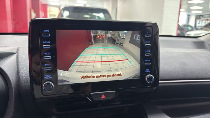 TOYOTA YARIS 4 BERLINE HYBRIDE 116cv DESIGN/1 ERE MAIN/TVA RECUPERABLE