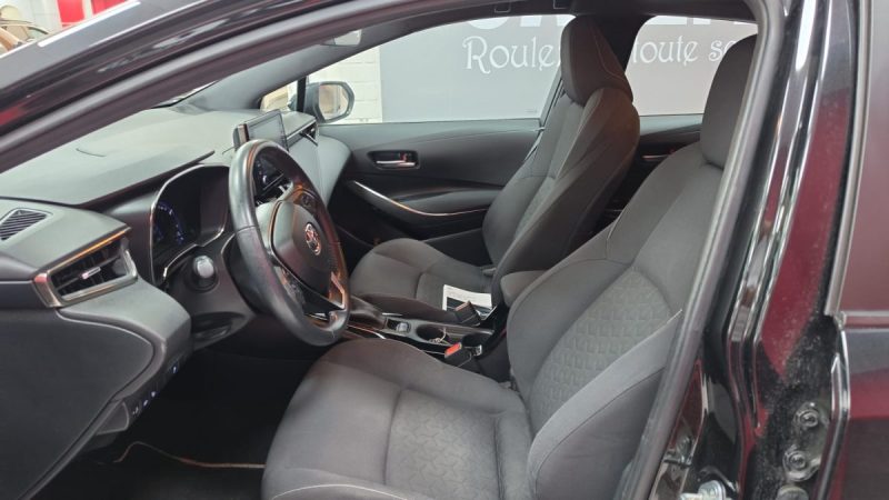 TOYOTA COROLLA BERLINE HYBRIDE 122cv DYNAMIC BUSINESS/1 ERE MAIN/TVA RECUPERABLE