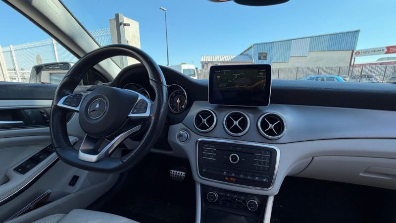 MERCEDES CLA 45 AMG 381CH 4MATIC SPEEDSHIFT DCT 