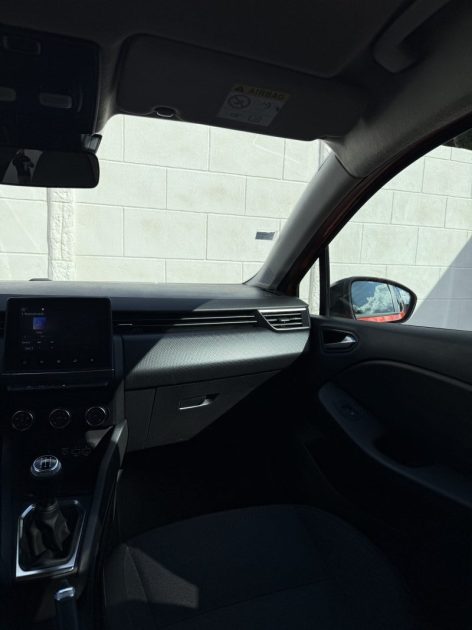 RENAULT CLIO V 1.0 TCE 100ch ZEN / Apple CarPlay / Feux LED