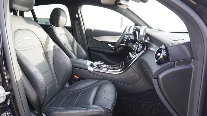 MERCEDES-AMG GLC COUPE 63 V8 BITURBO 4.0 4MATIC+ / PACK NIGHT / TOIT OUVRANT / 21" AMG